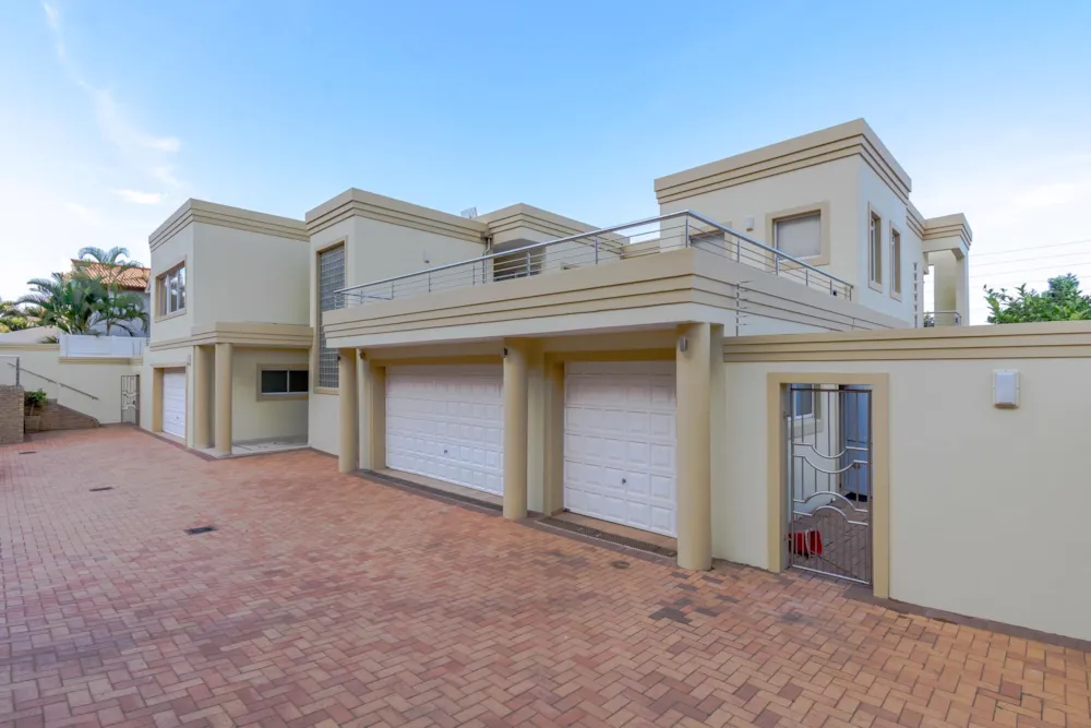 Double-storey house for sale in uMhlanga Rocks - 1ND1749402