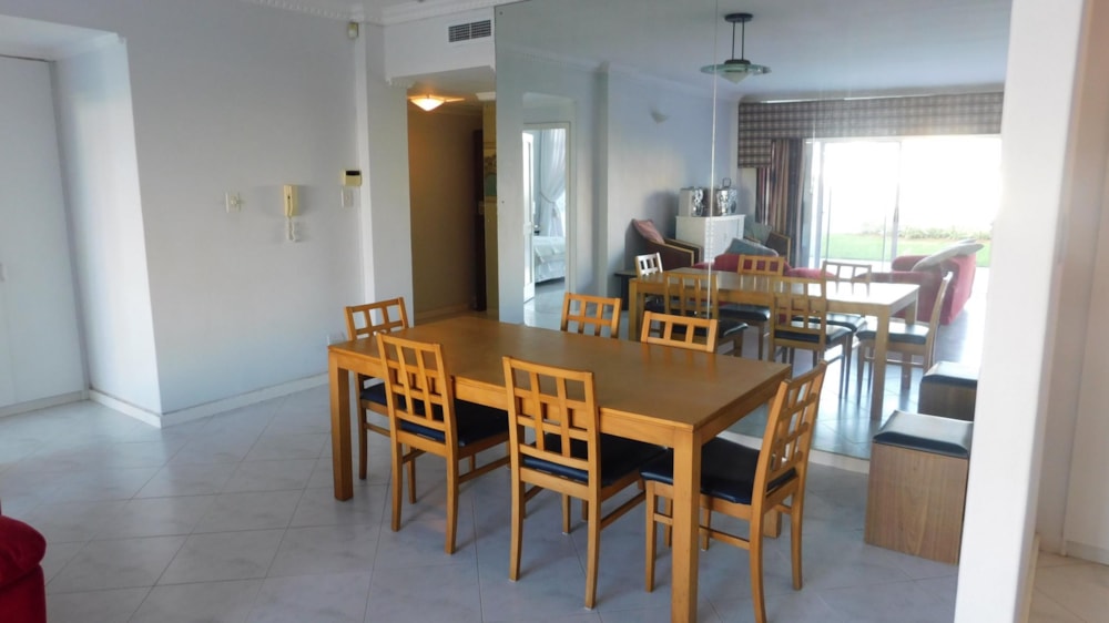 Townhouse to rent in uMhlanga Rocks - 1ND1741605