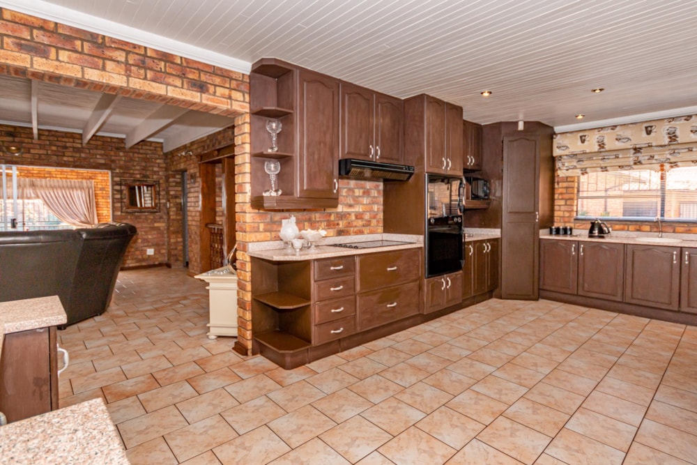 House for sale in Ravenswood - BOK1647518 House for sale in Ravenswood - BOK1647518