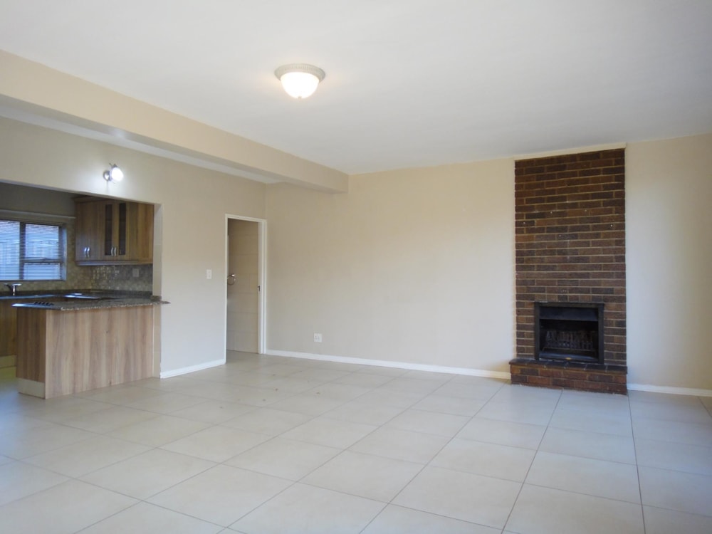 Townhouse for sale in Hutten Heights - 1NW1751599