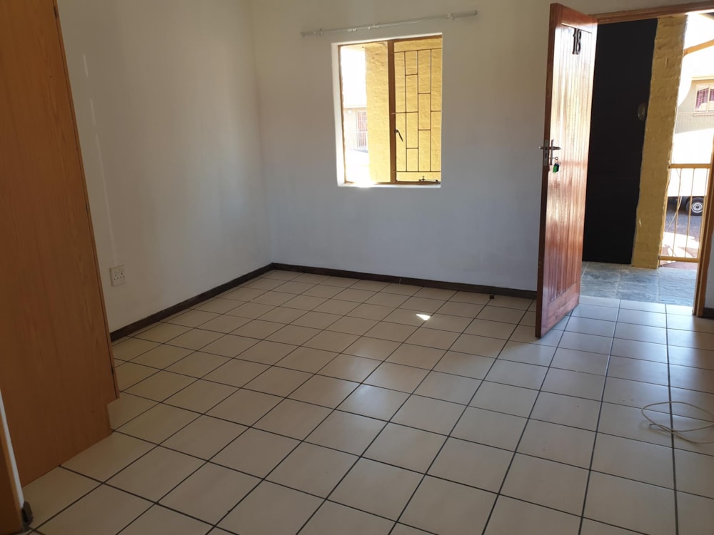 Bachelor apartment to rent in Annadale - 1PS1735010