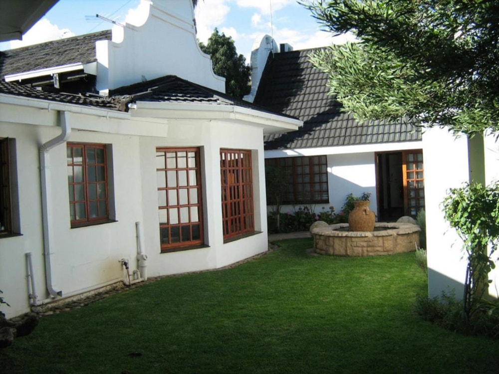 House for sale in Waverley, Bloemfontein - 1BX1715011