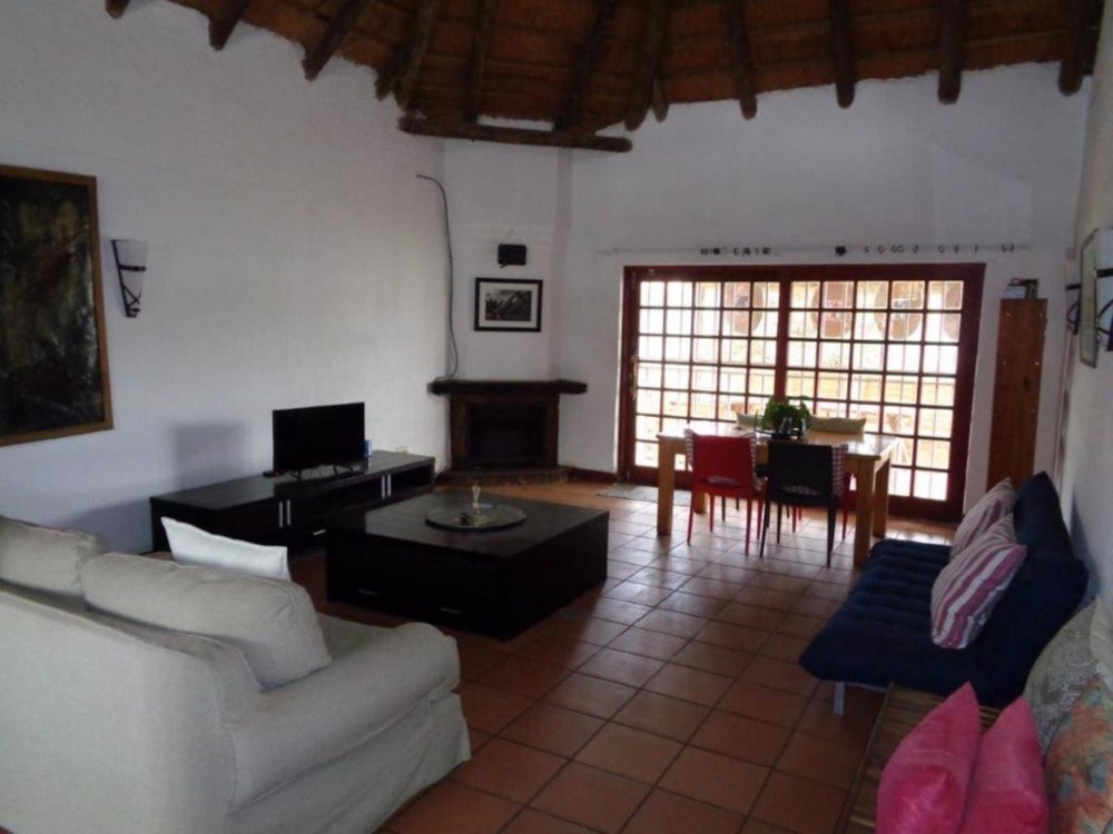 Double-storey house sold in Tlokweng, Botswana - 3BO1681637 Double-storey house sold in Tlokweng, Botswana - 3BO1681637