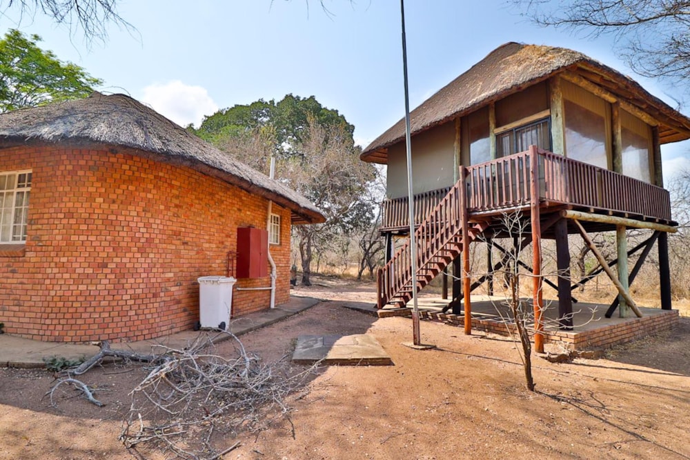 House for sale in Marloth Park - 1NK1717036 House for sale in Marloth Park - 1NK1717036