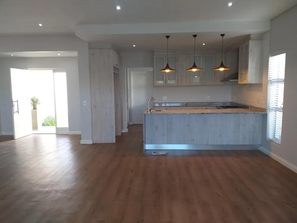 Security estate home let in Paarl - TKL1729649