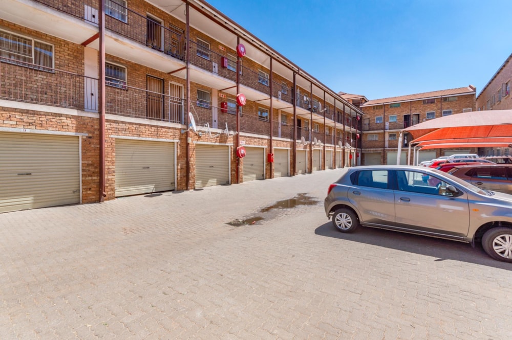 Apartment for sale in Kempton Park - KTP1657878 Apartment for sale in Kempton Park - KTP1657878