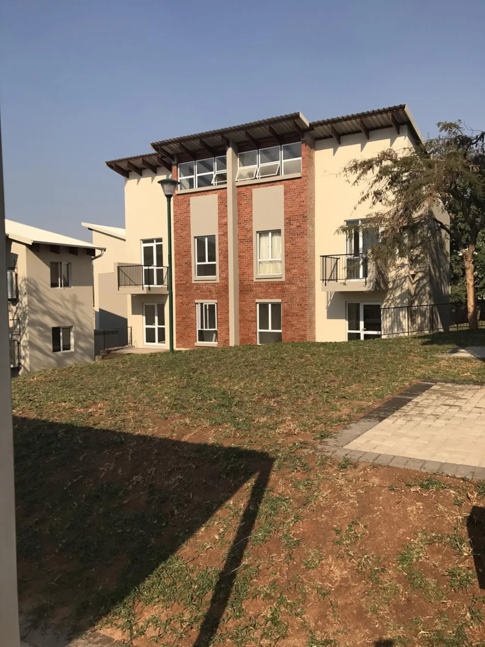 Bachelor apartment let in Mbombela Central (Nelspruit Central) - 1NS1718988 Bachelor apartment let in Mbombela Central (Nelspruit Central) - 1NS1718988