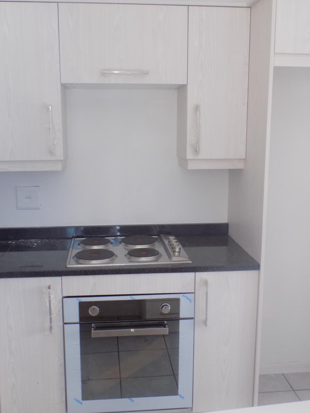 Bachelor apartment to rent in Mbombela Central (Nelspruit Central) - 1NS1718988 Bachelor apartment to rent in Mbombela Central (Nelspruit Central) - 1NS1718988