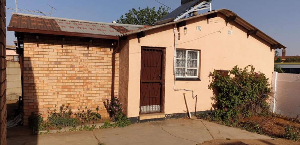 House sold in Eldorado Park - 1GV1674212