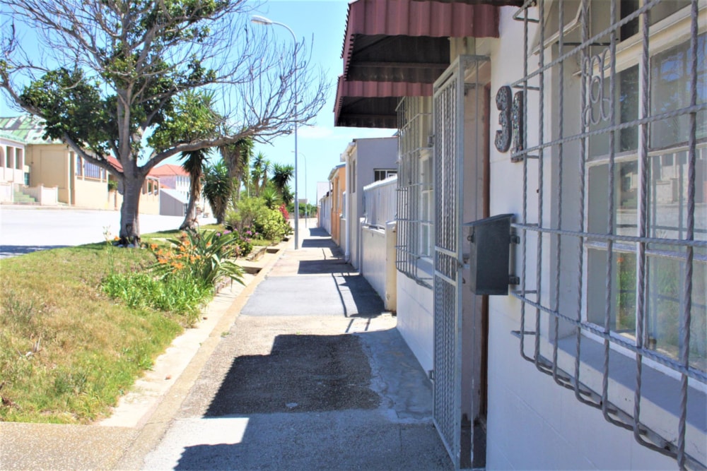 House for sale in North End, Port Elizabeth, Gqeberha - 1PLZ1686354 House for sale in North End, Port Elizabeth, Gqeberha - 1PLZ1686354