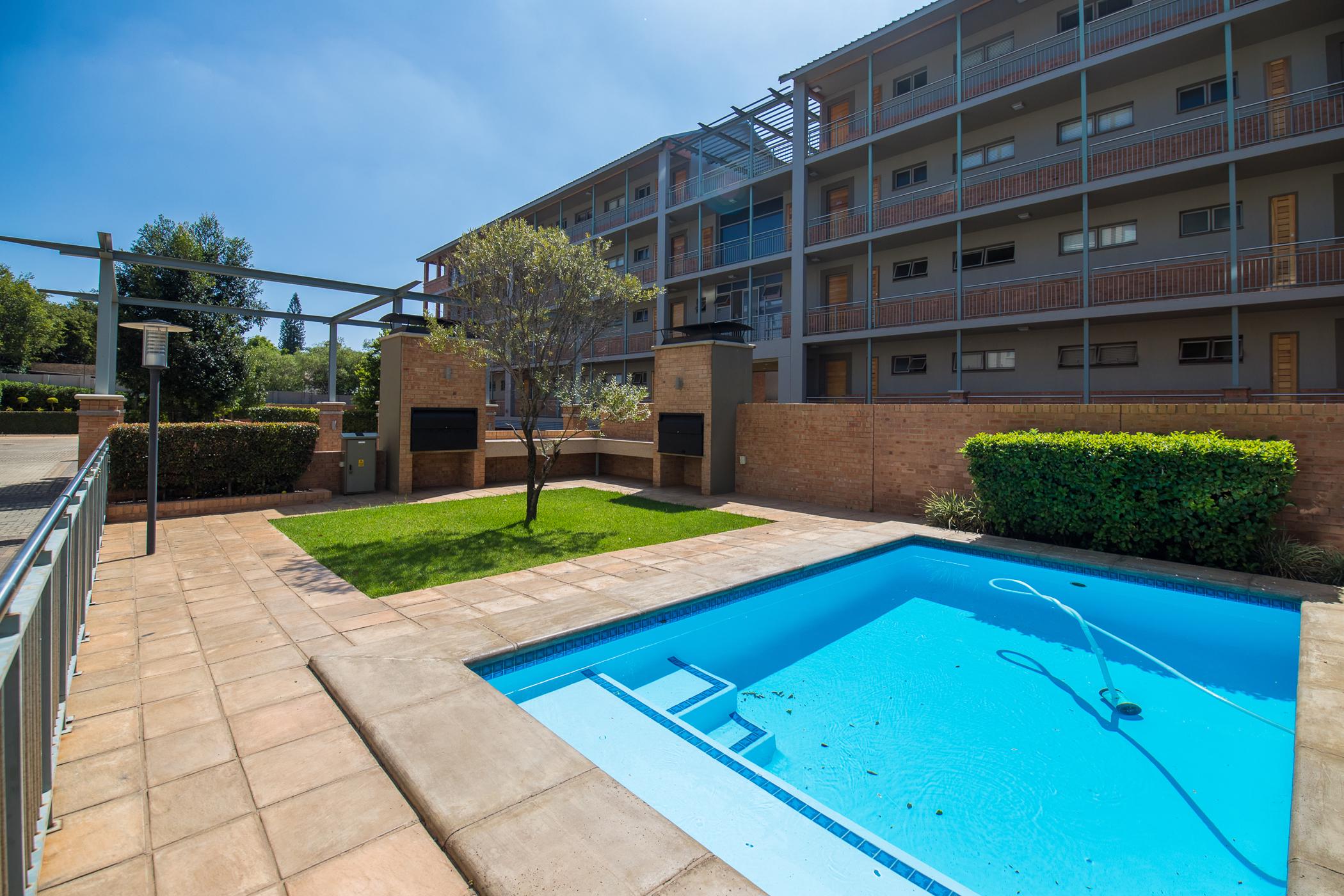 Apartment let in Brooklyn, Pretoria East - PTL1672996
