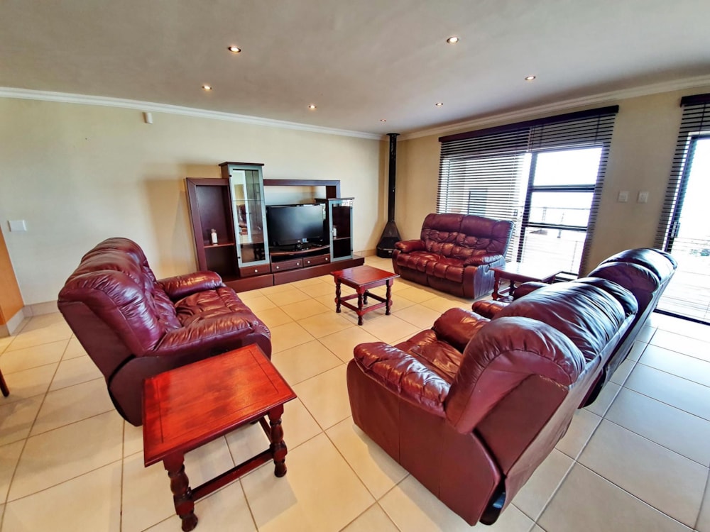 Townhouse to rent in Dana Bay - 1MB1725427