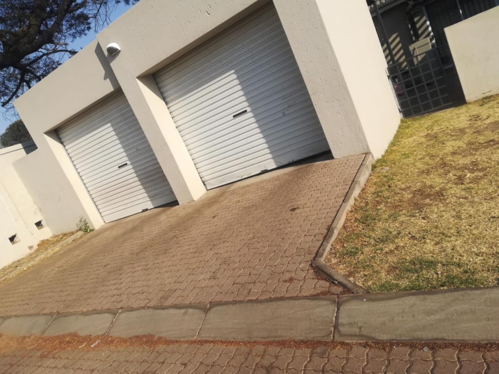 Townhouse to rent in Die Heuwel - 1WD1708406 Townhouse to rent in Die Heuwel - 1WD1708406