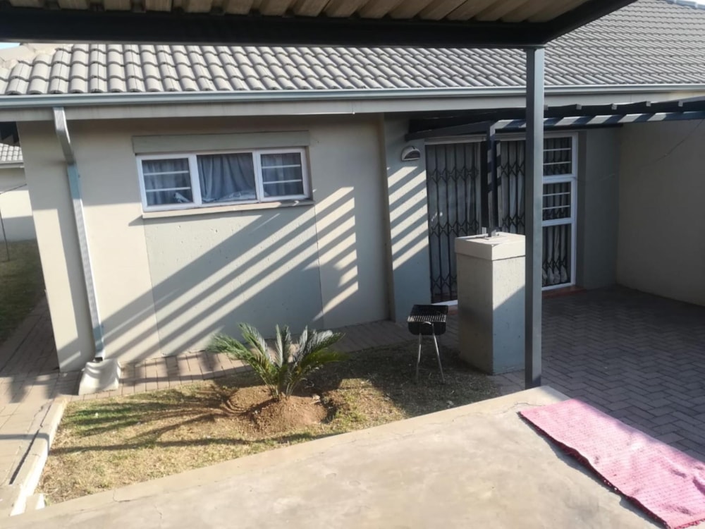 Townhouse to rent in Die Heuwel - 1WD1708406 Townhouse to rent in Die Heuwel - 1WD1708406