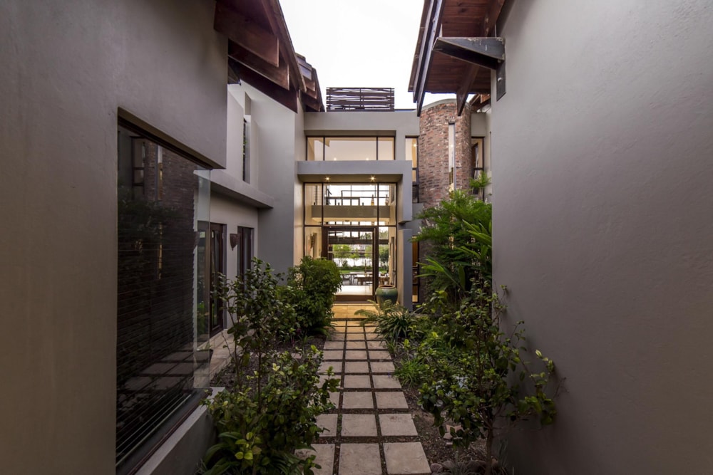 Double-storey house for sale in Cedar Lakes - FW1735020