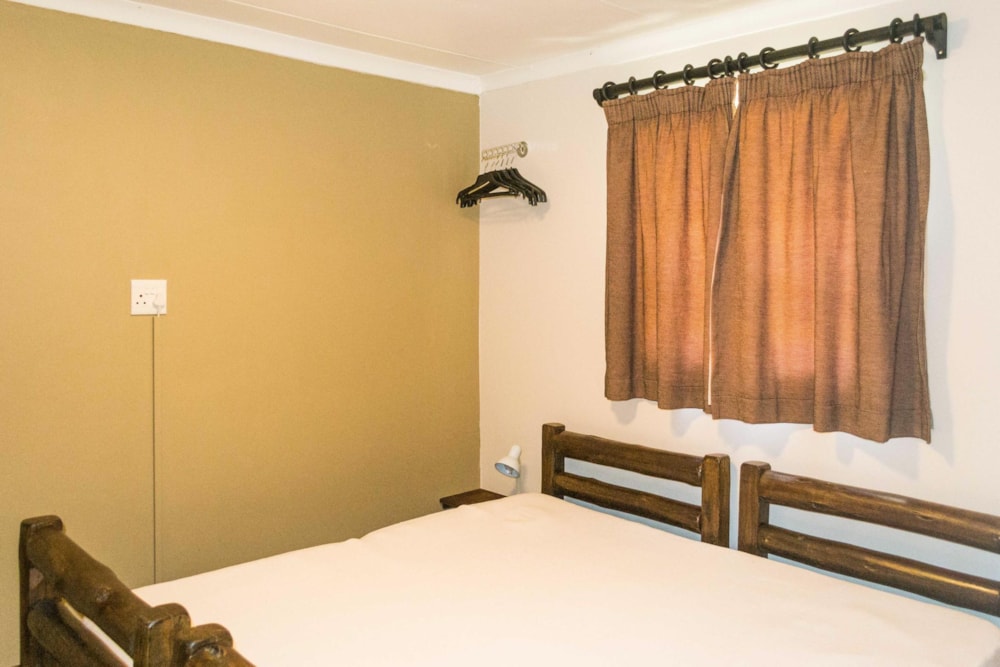 Garden cottage let in Himeville - 1UB1667489