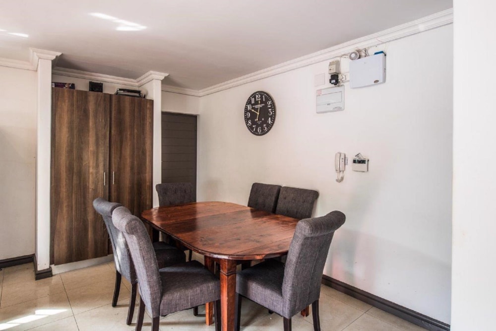 Townhouse to rent in Rondebosch - RBL1734888