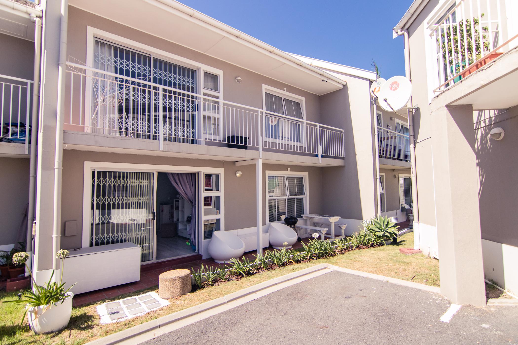 Apartment let in West Beach, Blouberg - 1TV1732898
