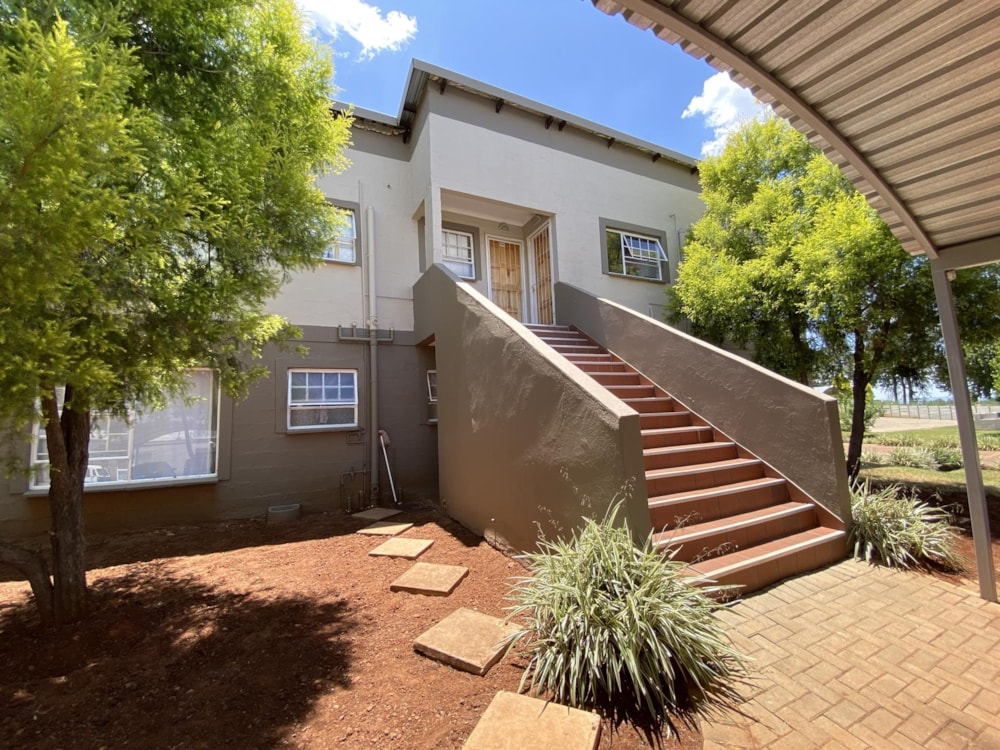 Apartment for sale in Sunnyridge, Newcastle - 1NW1706891 Apartment for sale in Sunnyridge, Newcastle - 1NW1706891