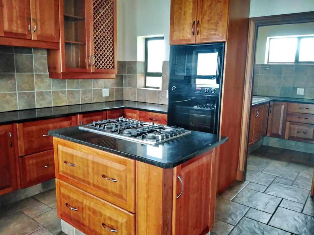 House let in Mossel Bay Golf Estate - 1MB1703465 House let in Mossel Bay Golf Estate - 1MB1703465