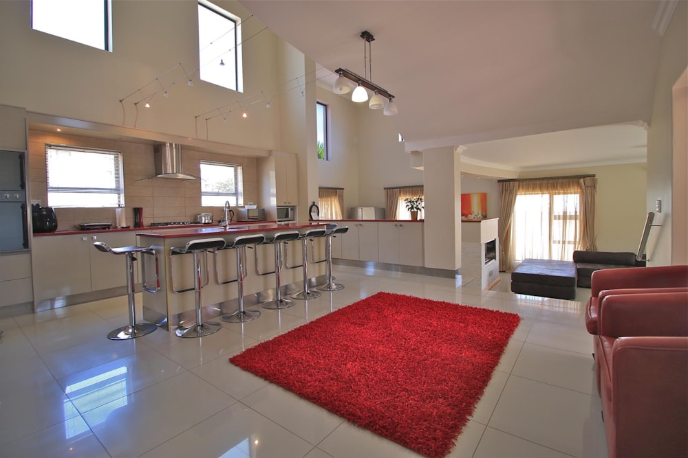 Security estate home let in Plattekloof - 1PLA1678238 Security estate home let in Plattekloof - 1PLA1678238