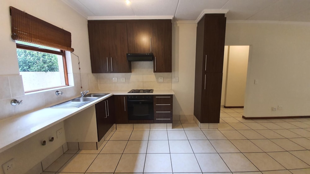 Garden apartment let in Lonehill - FYL1688091 Garden apartment let in Lonehill - FYL1688091