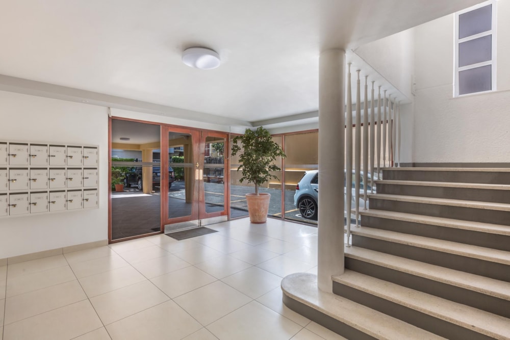 Apartment to rent in Sea Point - ASL1726775