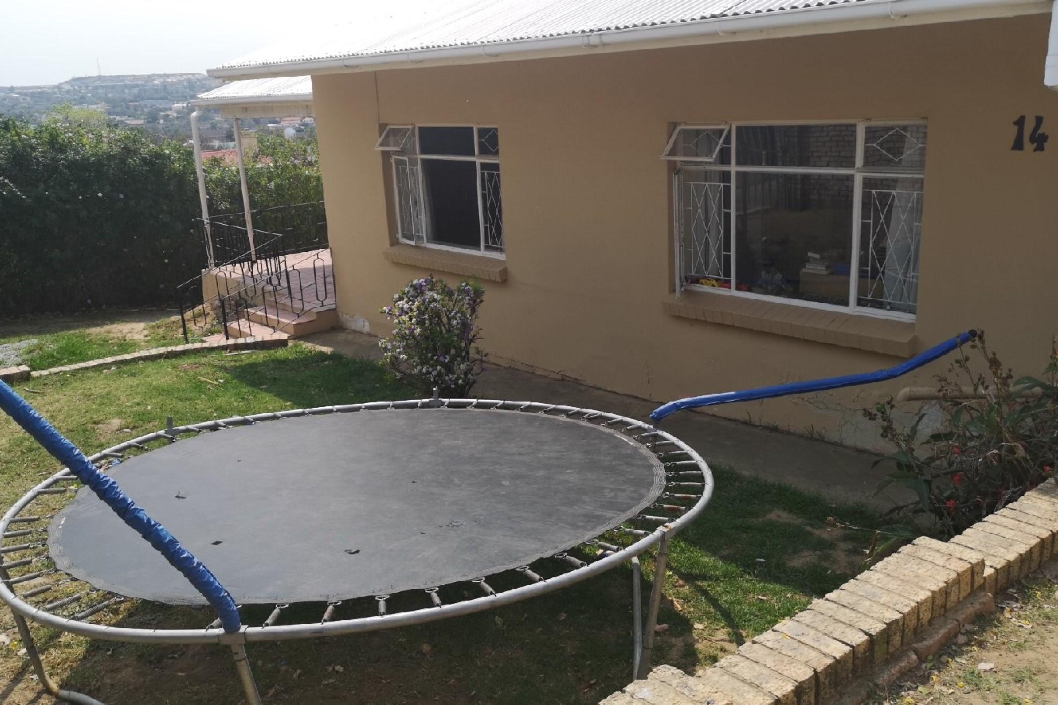 House let in Sunnyside, Grahamstown, Makhanda - 1GC1689849