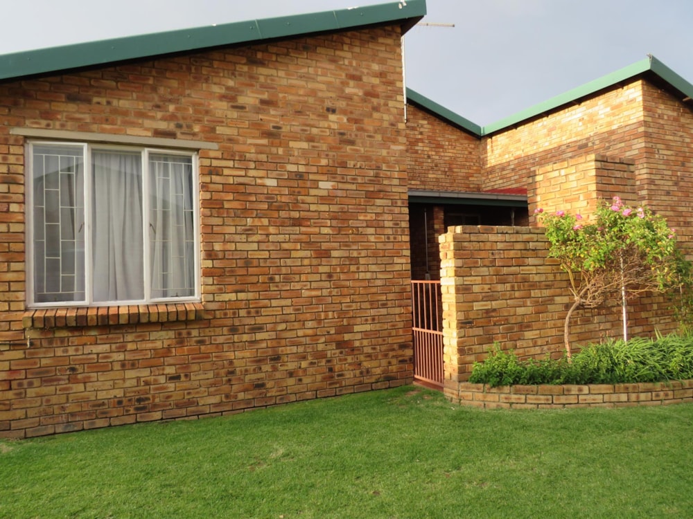 Townhouse for sale in Grobler Park - RAN1715771