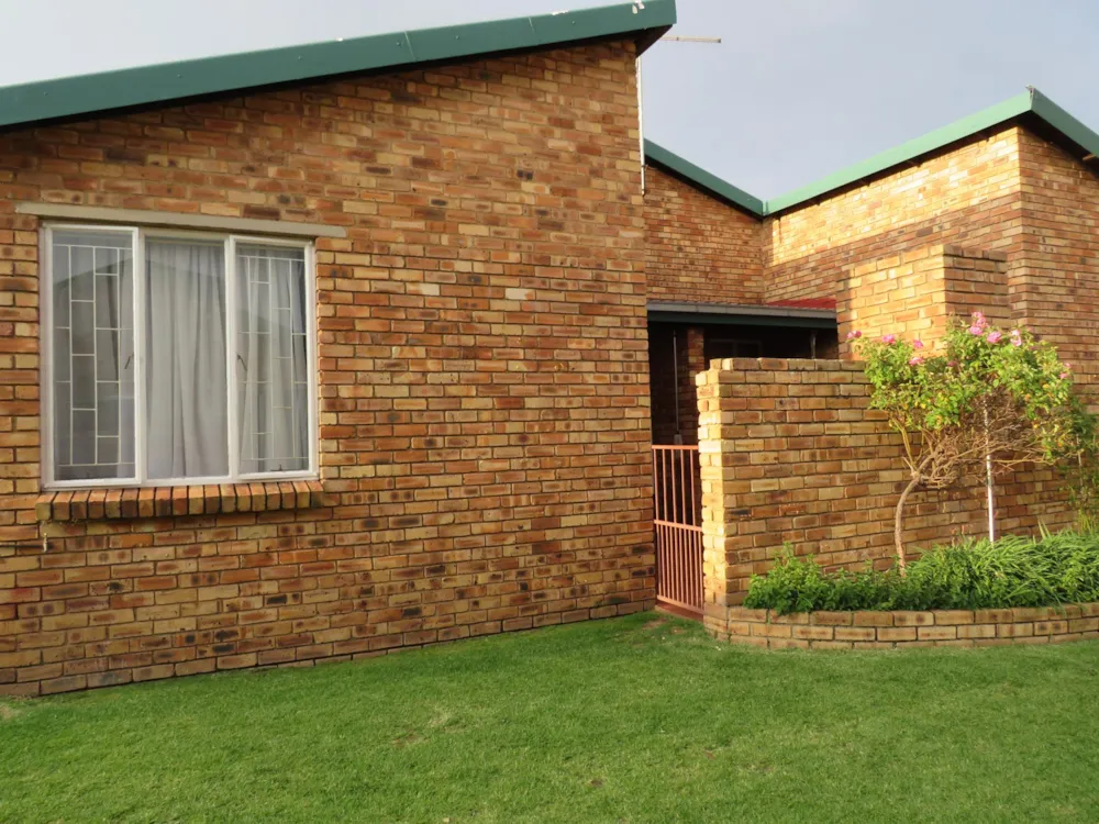 Townhouse sold in Grobler Park - RAN1715771 Townhouse sold in Grobler Park - RAN1715771