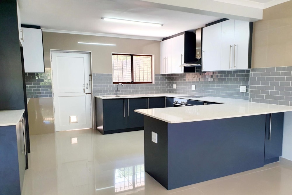 Semi-detached house to rent in Vergesig - NSL1728862