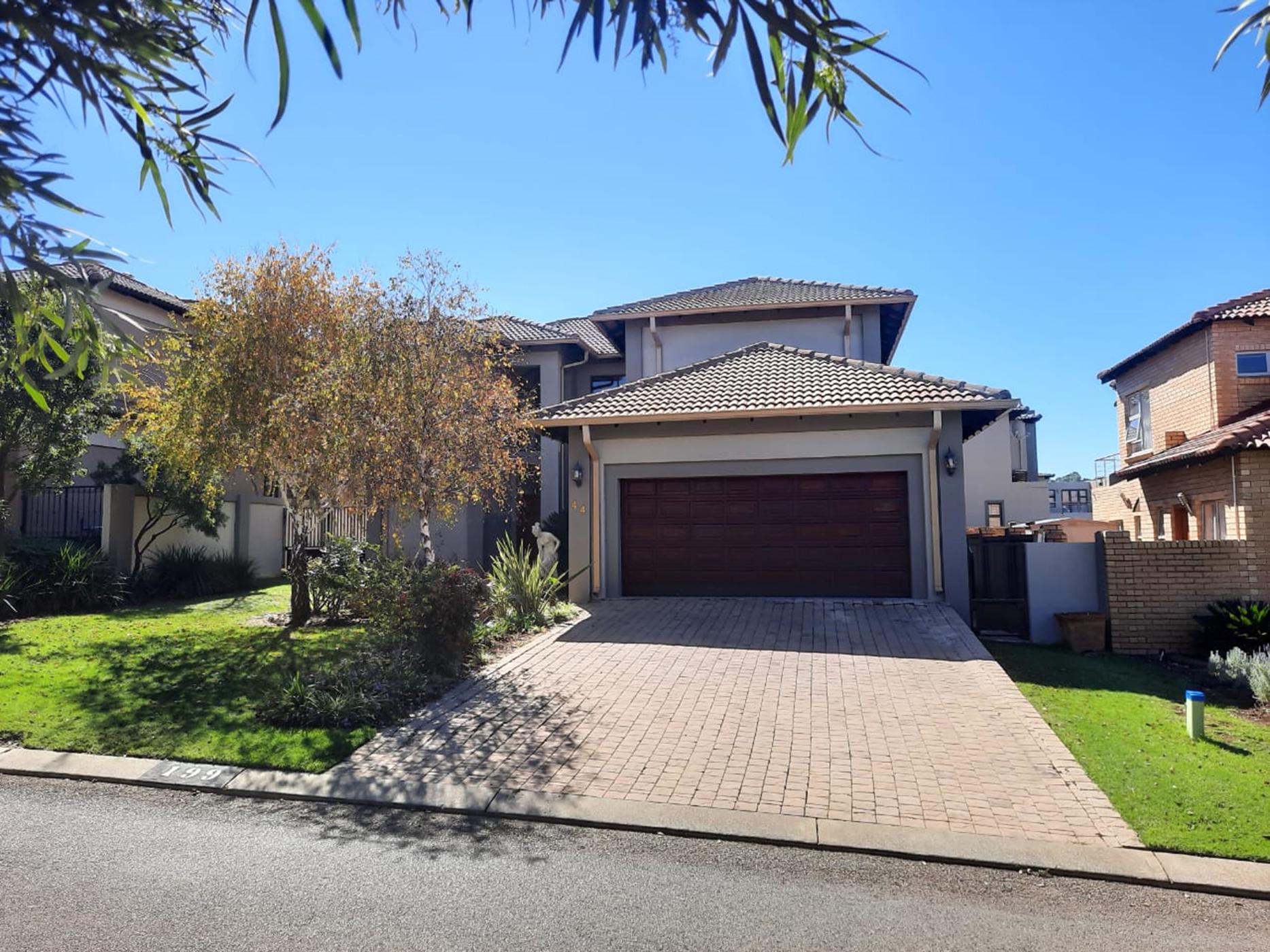 Security estate home to rent in Aspen Hills - 1GV1754956