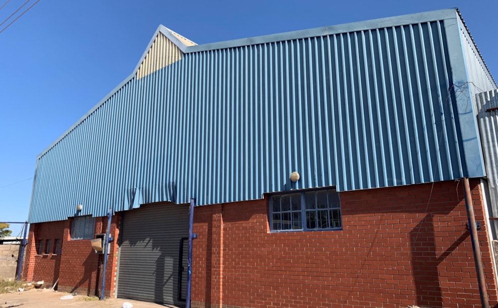 Commercial industrial property to rent in Mogoditshane, Botswana - 3BO1713375 Commercial industrial property to rent in Mogoditshane, Botswana - 3BO1713375