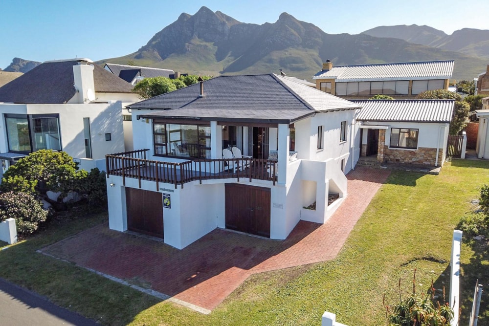 House for sale in Kleinmond - KN1716772 House for sale in Kleinmond - KN1716772