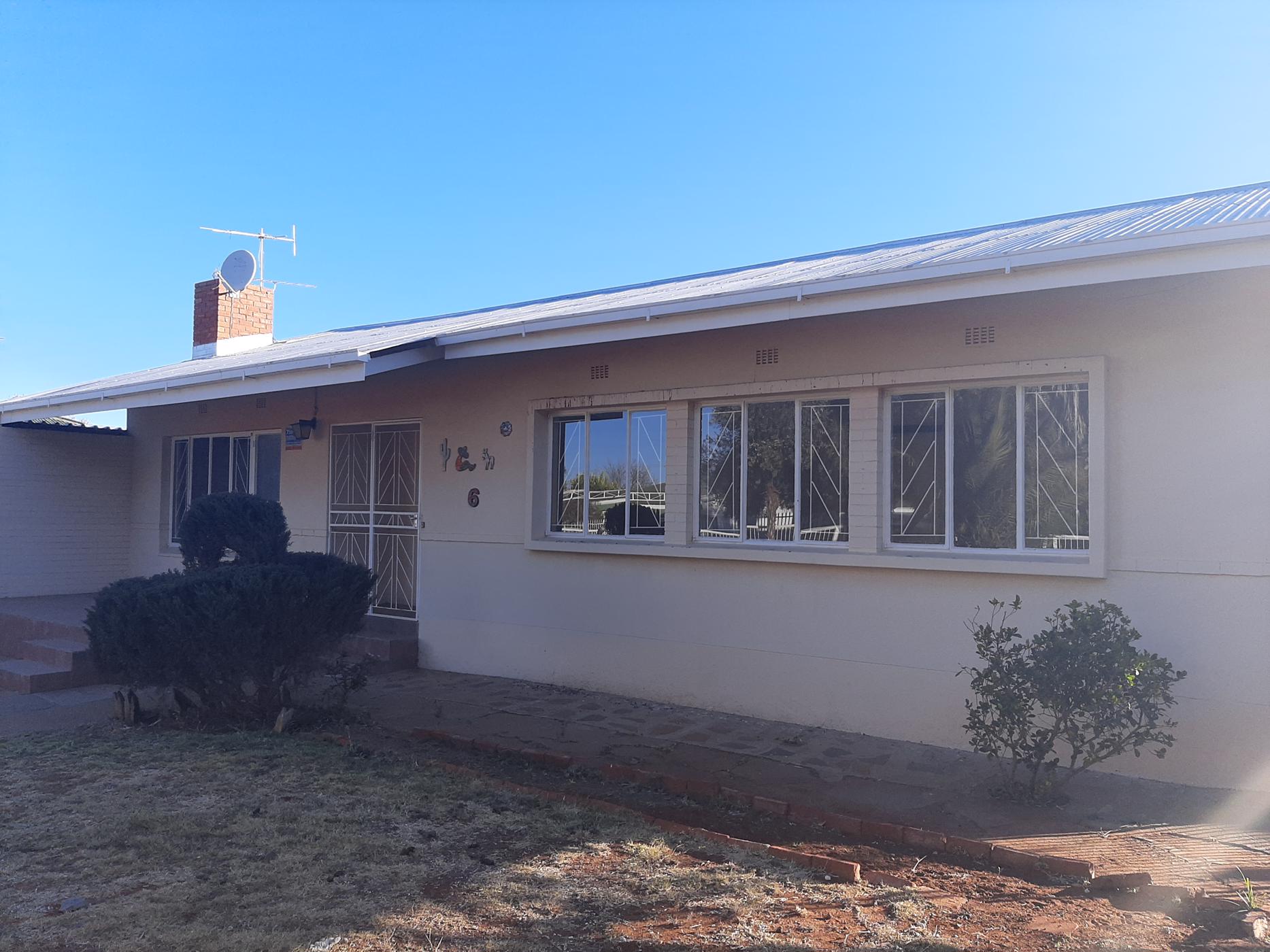 House to rent in Beaconsfield - 1KJ1727146