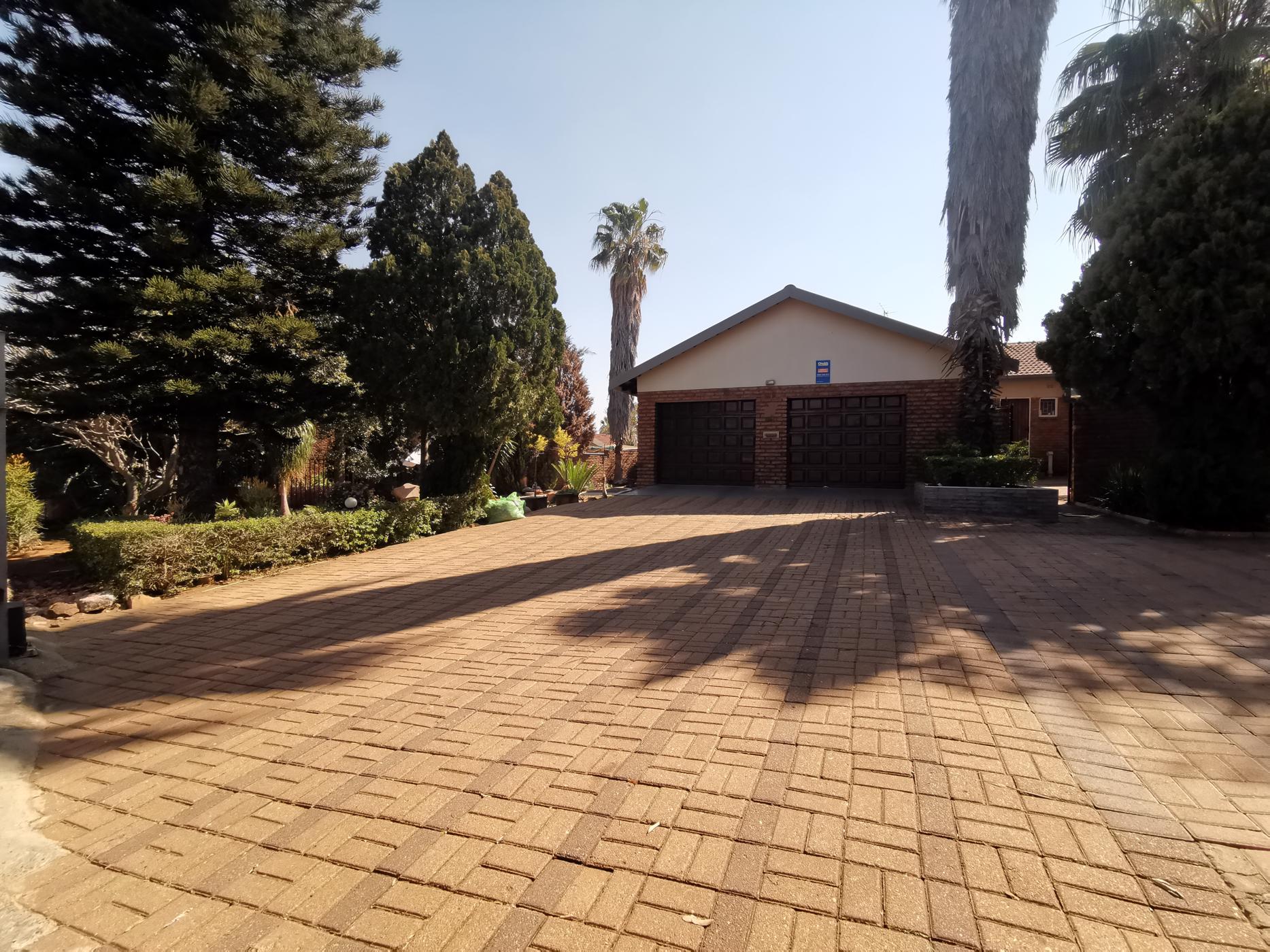 House for sale in Bendor Park - 1PS1669867