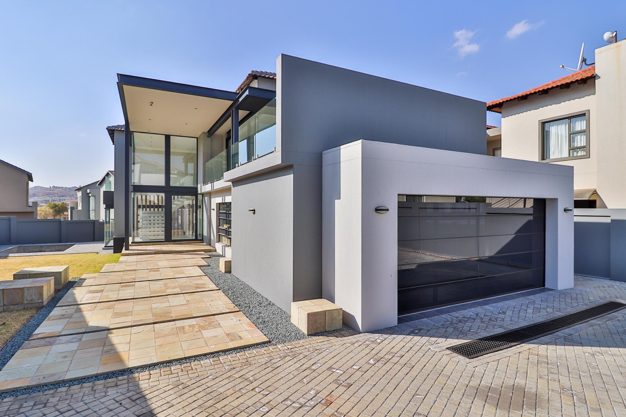 House for sale in Aspen Lakes - 1GV1692048