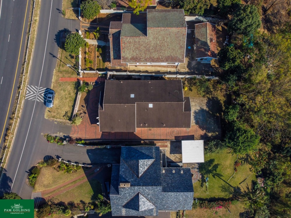 Double-storey house for sale in Westville - 1WP1724433 Double-storey house for sale in Westville - 1WP1724433