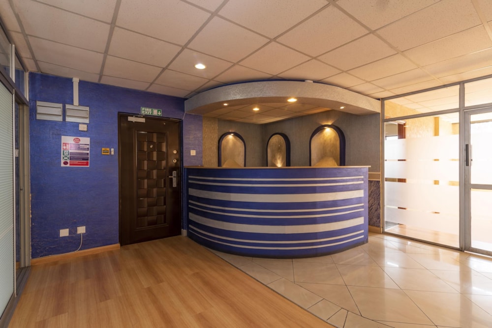 Commercial office to rent in Kilimani, Kenya - 3KE1737894