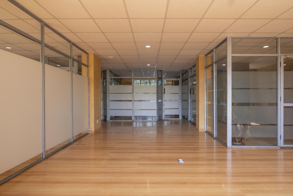 Commercial office to rent in Kilimani, Kenya - 3KE1737894