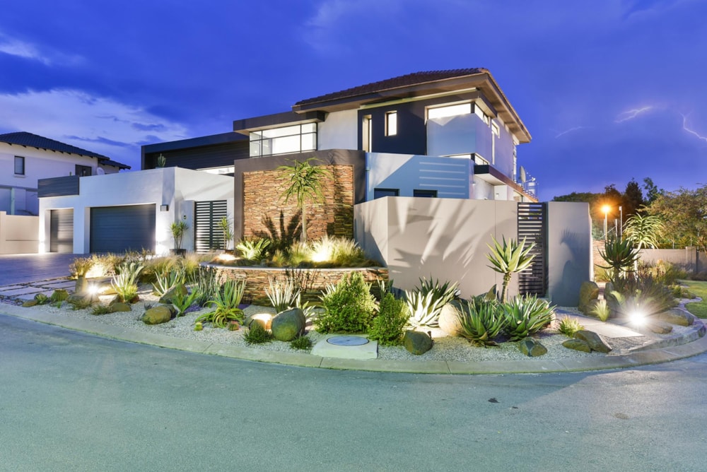 Security estate home sold in Olivedale - FW1687255 Security estate home sold in Olivedale - FW1687255