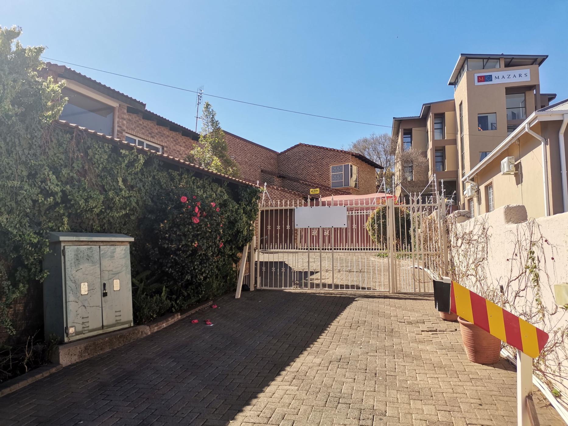 Townhouse for sale in Westdene, Bloemfontein - 1BX1746557
