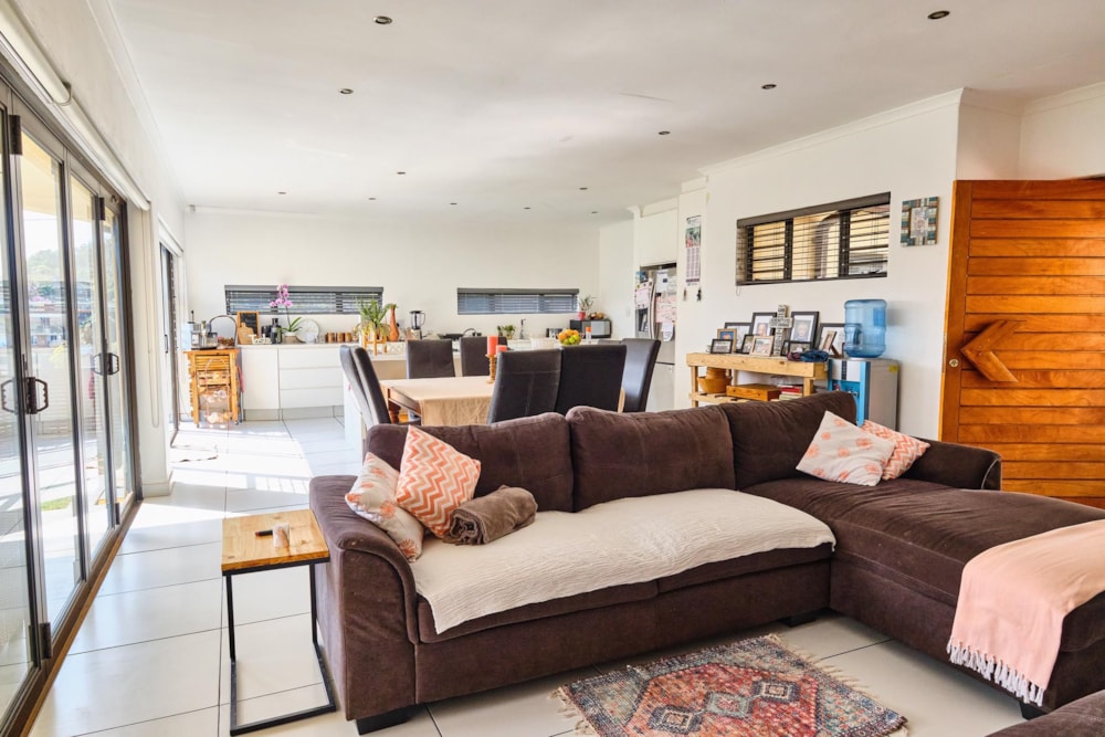 Townhouse for sale in Amanzimtoti - 1WB1677590 Townhouse for sale in Amanzimtoti - 1WB1677590