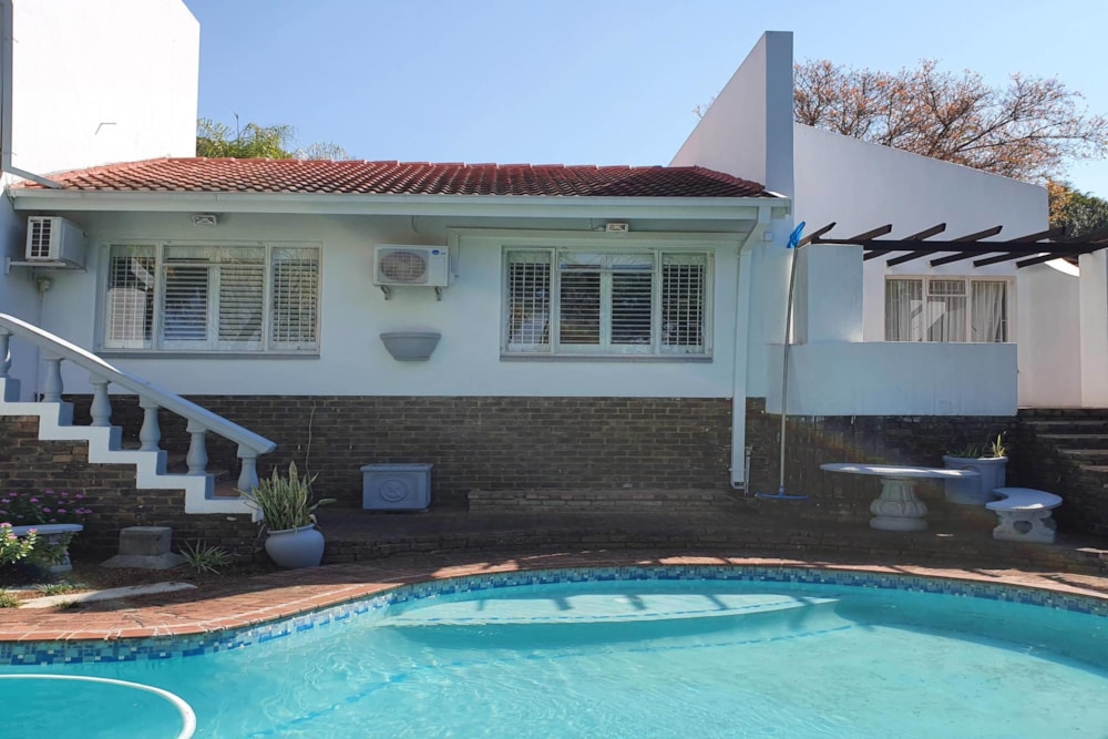 House let in Nelspruit (Mbombela) - 1NS1696956