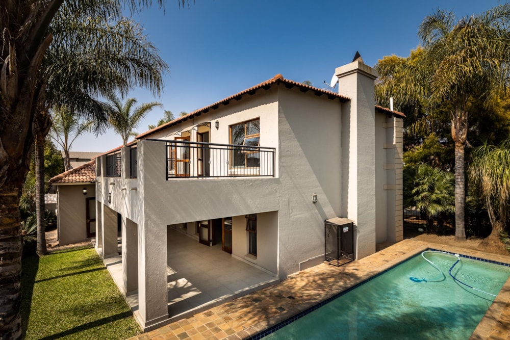 House let in Silver Lakes Golf Estate - PT1712653 House let in Silver Lakes Golf Estate - PT1712653