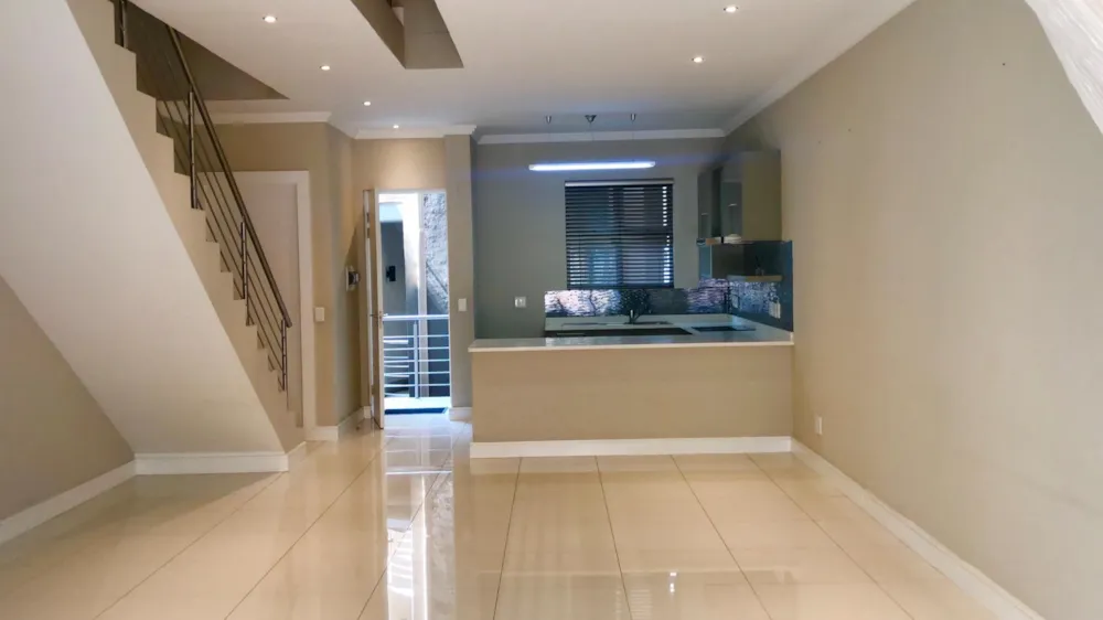 House let in Bryanston - JBL1724327