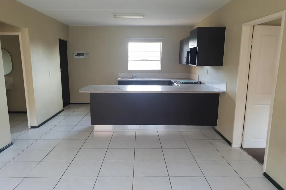 Apartment to rent in Honeydew, Randburg - RAL1756100