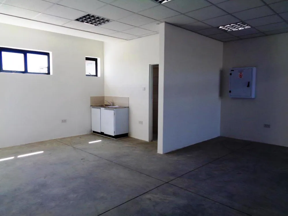 Commercial retail property let in Setlhoa, Botswana - 3BO1715530