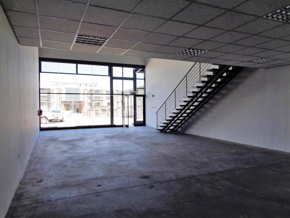 Commercial retail property let in Setlhoa, Botswana - 3BO1715530