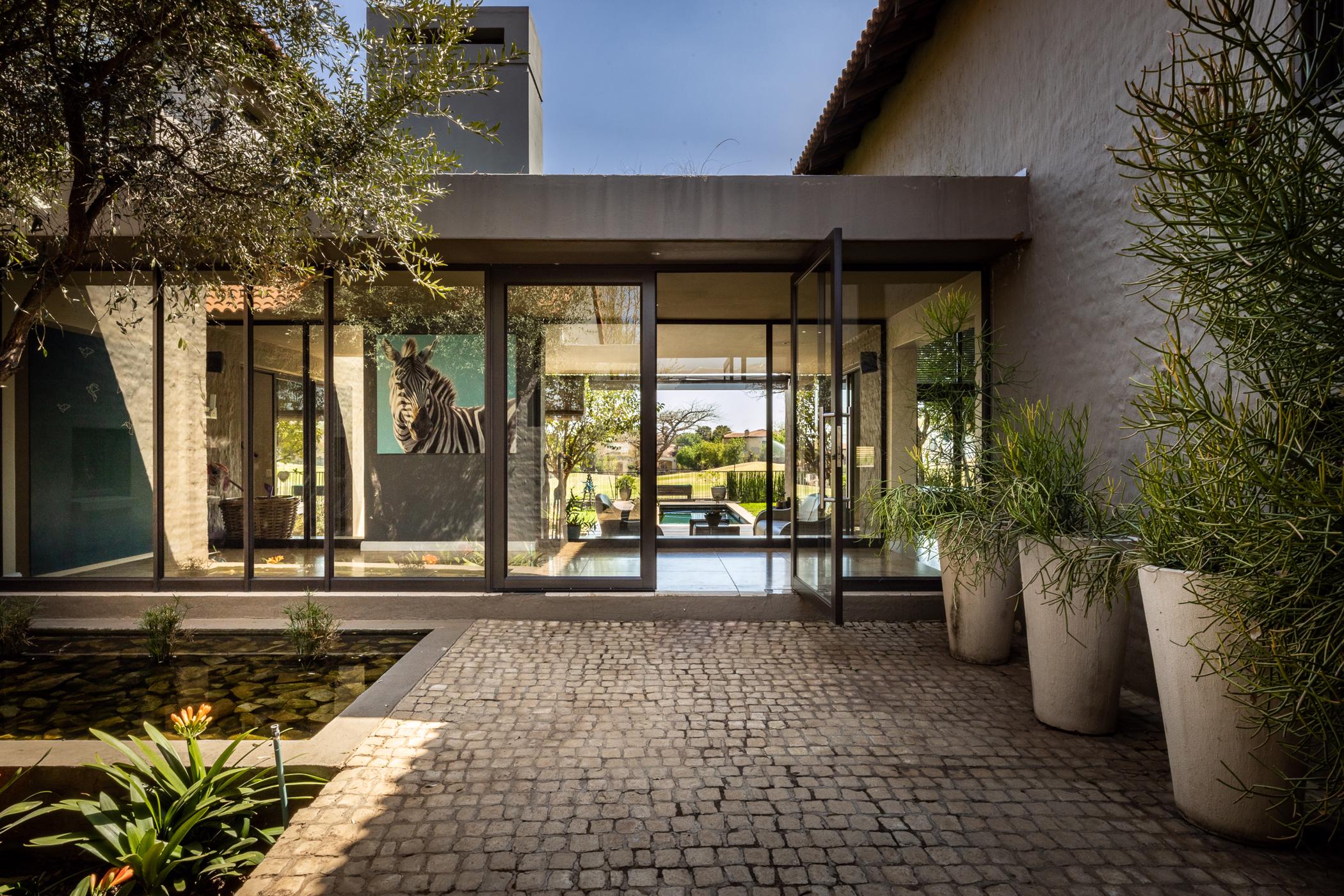 Golf estate house for sale in Blue Valley Golf Estate - CN1753373